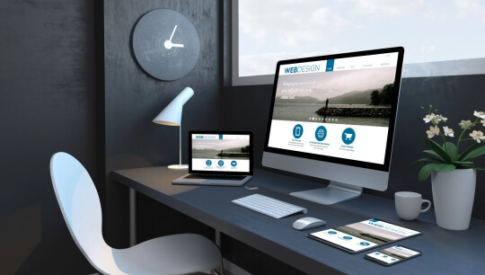Webdesign – Responsive Website Responsive Website auf Desktop, Laptop, Tablet und Smartphone.